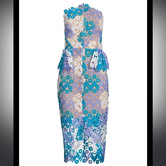 Elliatt Times Floral Lace Peplum Dress - Picture 9 of 9